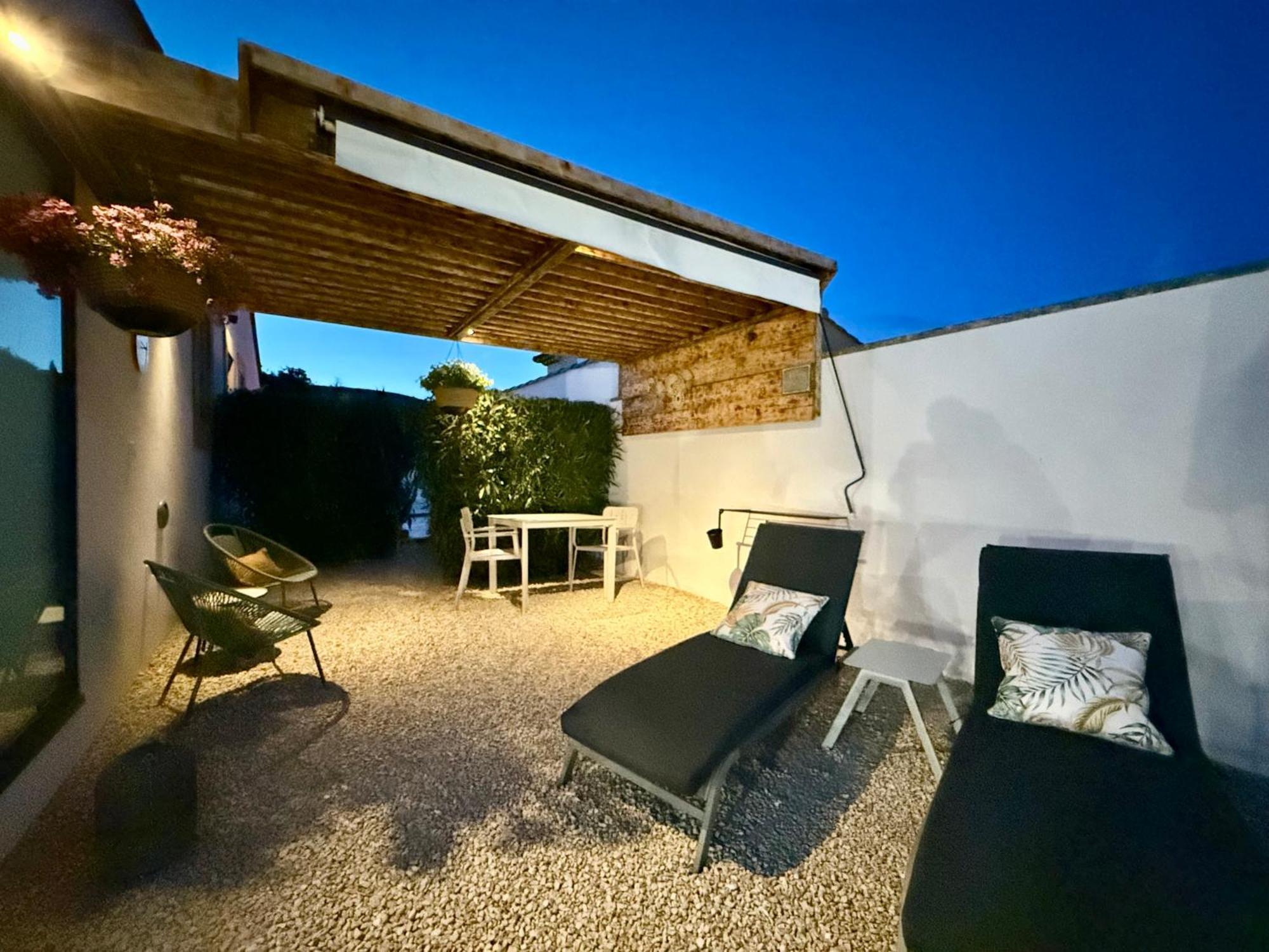 Une Nuit En Luberon Puyvert 외부 사진